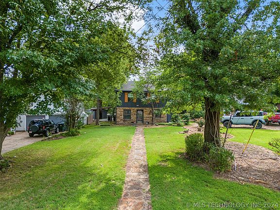 5th image of 209 Moccasin Ln