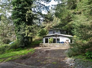 28315 Mateer Rd, Gold Beach, OR 97444