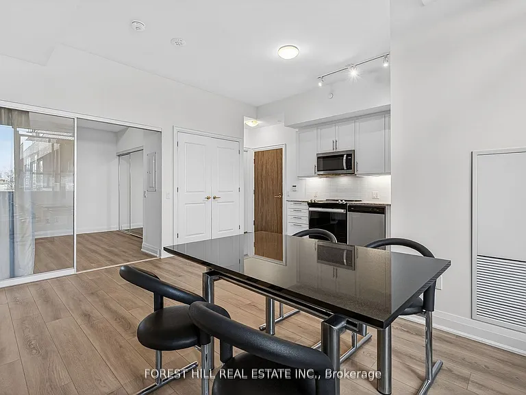 10 Gatineau Dr #208 — Photo 13