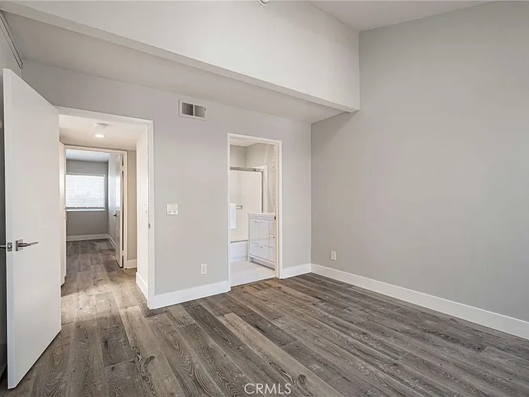 6323 Reseda Blvd #2 — Photo 16
