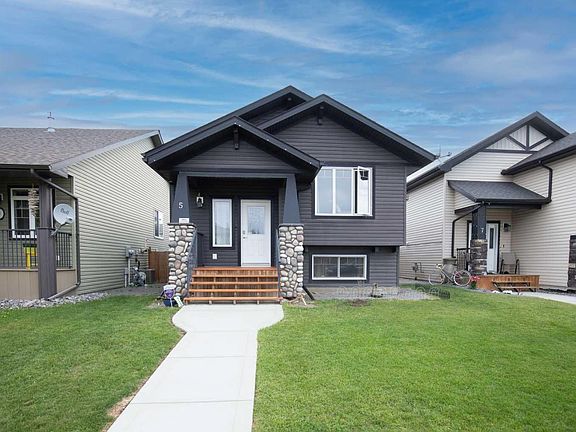 2nd image of 5 Richfield Cres
