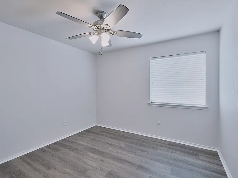 9316 Rowlands Sayle Rd — Photo 27