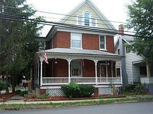1st image of 113 Newry St