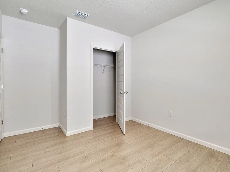 1434 Garabaldi Cir SE — Photo 2