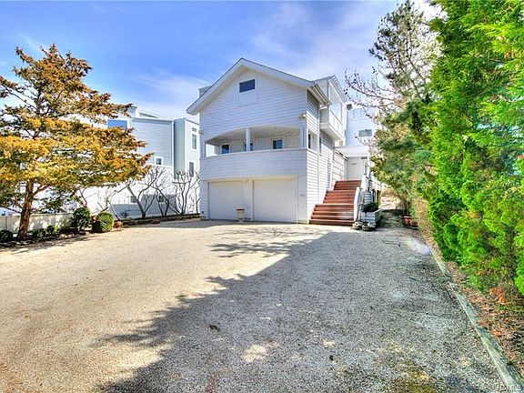 plenty of parking for your guests