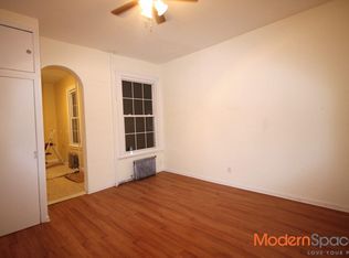 5033 38th St APT 1L, Long Island City, NY 11101