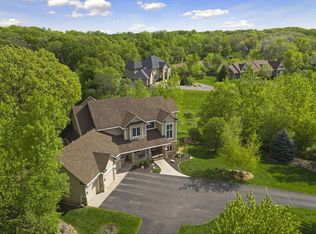 9100 Amber Dr, Lakeville, MN 55044