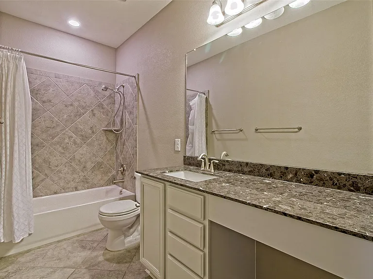 31443 Kingsway Rd — Photo 23