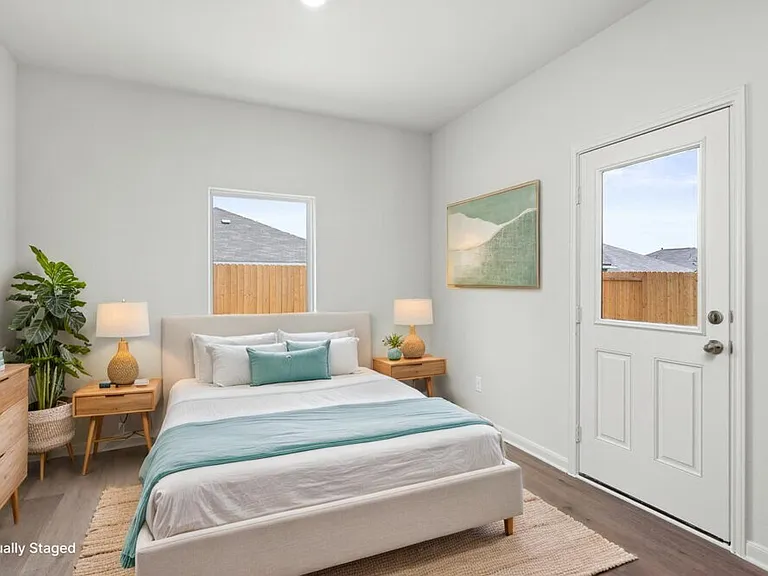 1308 Tilton Dr — Photo 11
