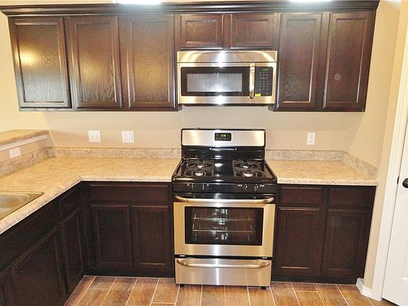 3rd image of 1120 Jaime J Zapata St