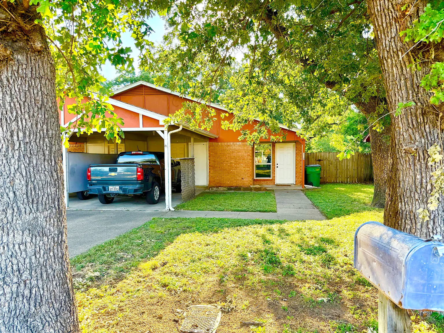 2 bed, 1218 sqft, $1,450 — Photo 2