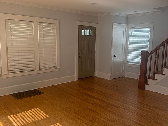 3rd image of 317 Brookfield Rd