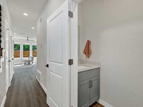3rd image of 104 Creekside Trl #901