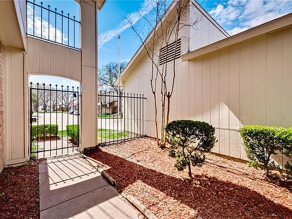 4th image of 2927 Antares Cir