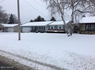 5930 Pinetree Ave SE, Kentwood, MI 49508