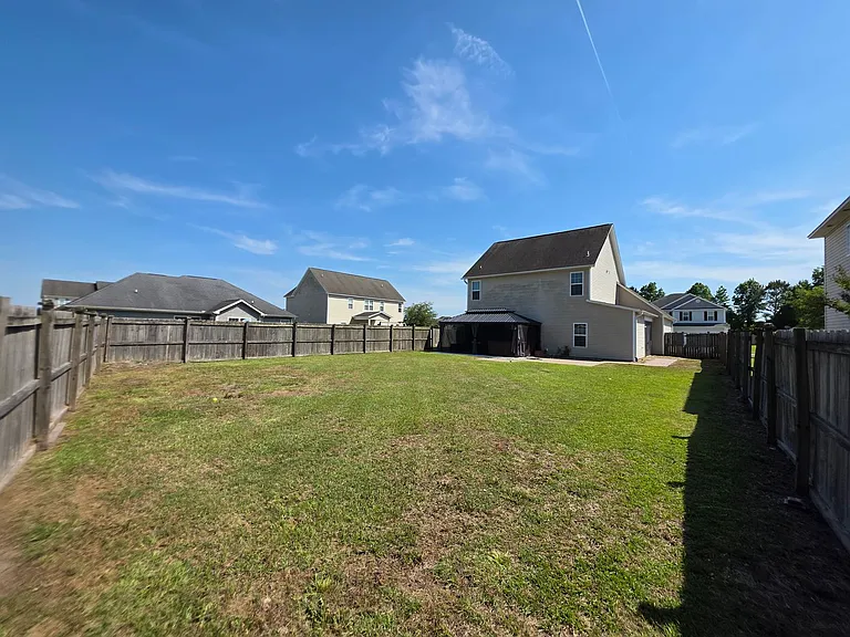 702 Appling Ct — Photo 28