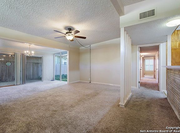 5th image of 454 Gilbert Ln
