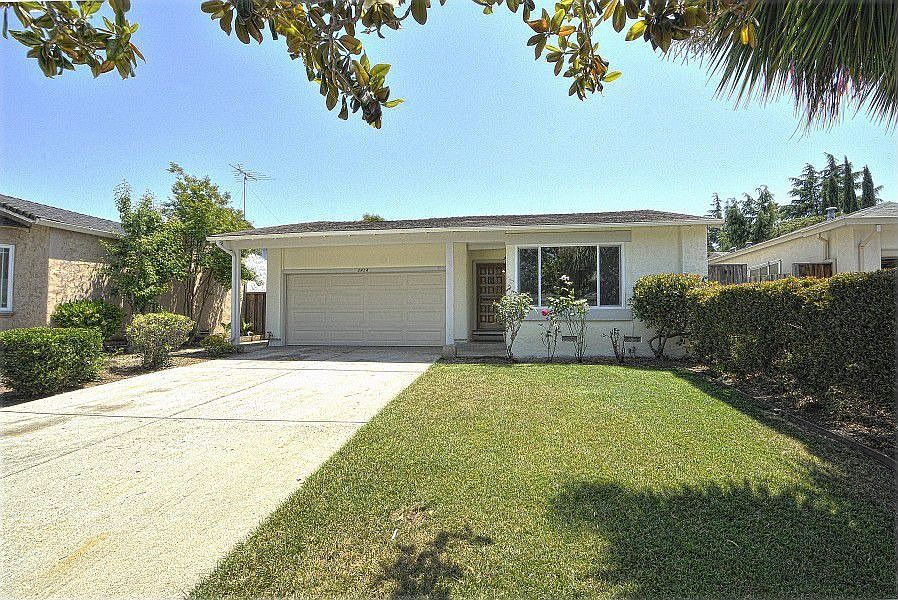 1st image of 1424 Courtyard Dr
