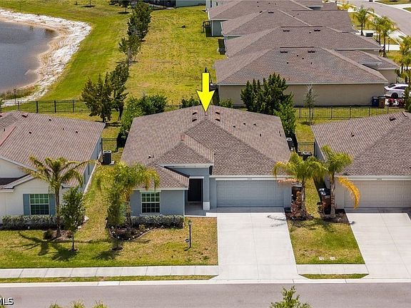3rd image of 13910 Buckingham Oak Dr