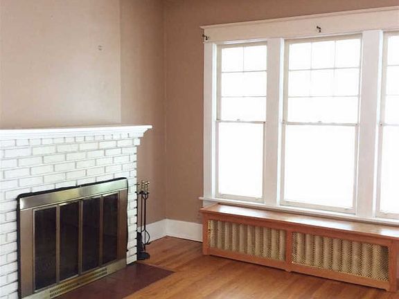 5th image of 139 Grove Ave