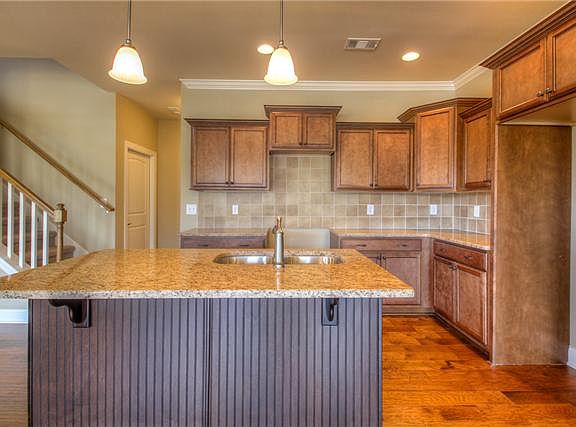 5th image of 1312 Charleston Blvd #140-lot 140