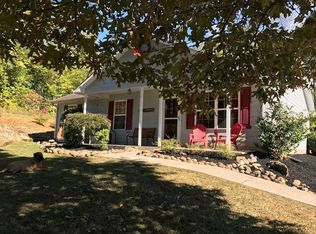 806 Pine Hollow Rd, Jacksboro, TN 37757