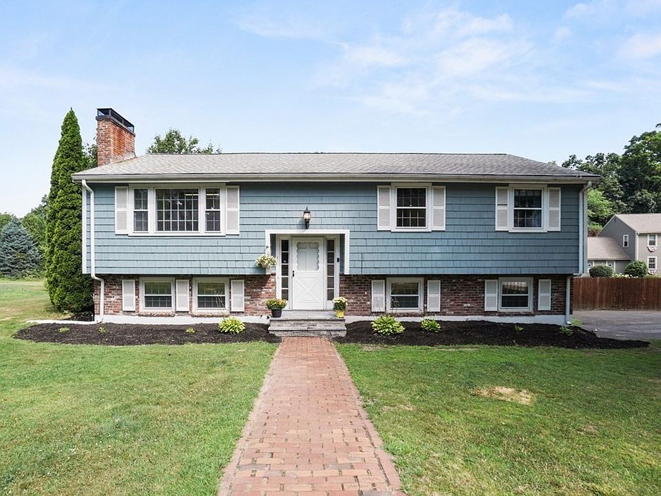 1 Richardson Ct, Westborough, MA 01581 | Zillow