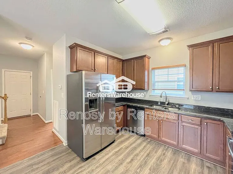 4139 Franklin St — Photo 7