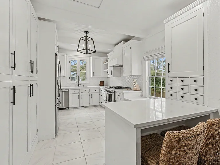 216 W Carolina Ave — Photo 12