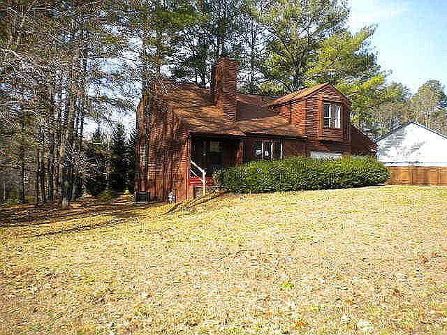 1st image of 2423 Lorrie Dr