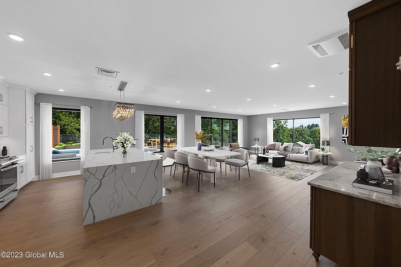 4th image of 116 West Avenue Unit 402