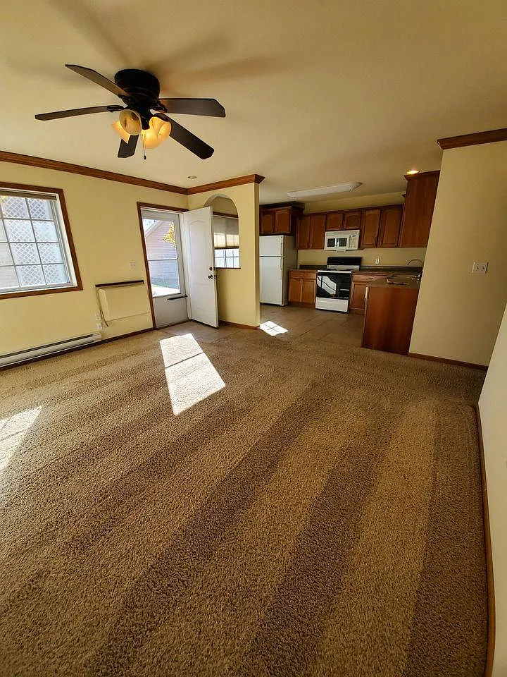 2 bed, $1,200 — Photo 1