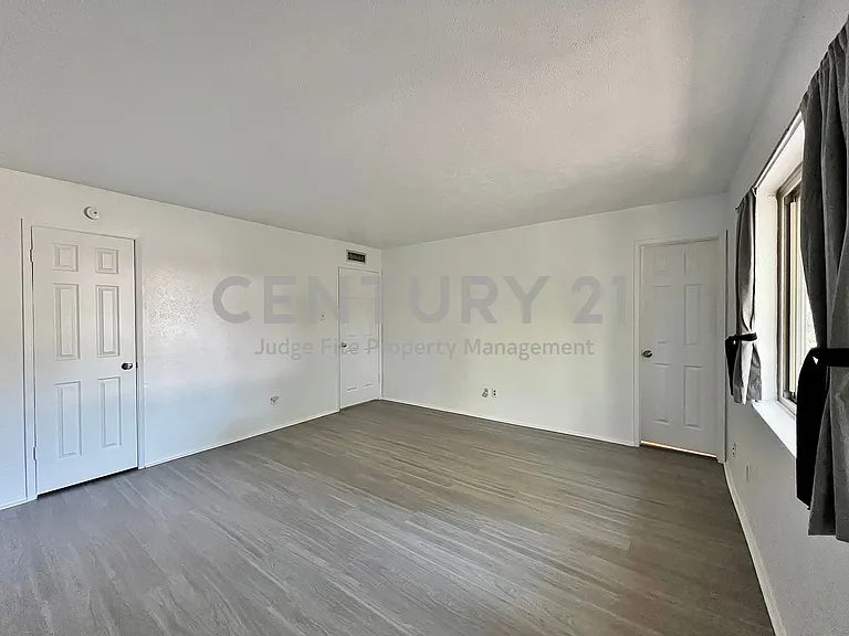 7127 Winterberry Dr — Photo 9
