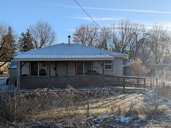 3rd image of 217 N Washington St