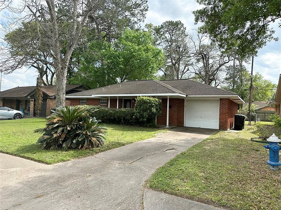 1st image of 4917 Nina Lee Ln