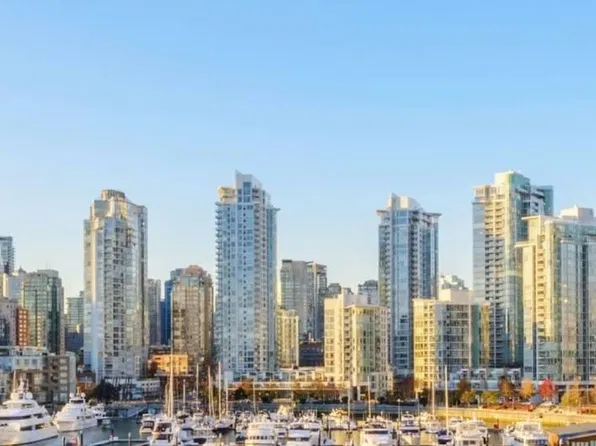 1372 Seymour St #2603, Vancouver, BC V6B 0L1