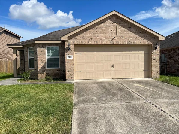 9415 Opal Gates Dr, Iowa Colony, TX 77583