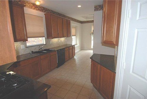 3rd image of 2317 Stone Creek Dr