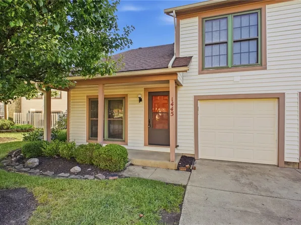 1445 Sanzon Dr, Fairborn, OH 45324