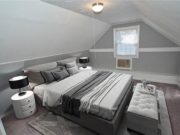 4th image of 23334 Williams Ave