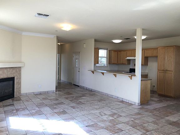 5th image of 1536 Greenwich Cir
