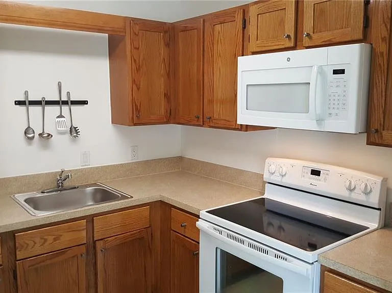 5235 SE Primrose Way — Photo 3