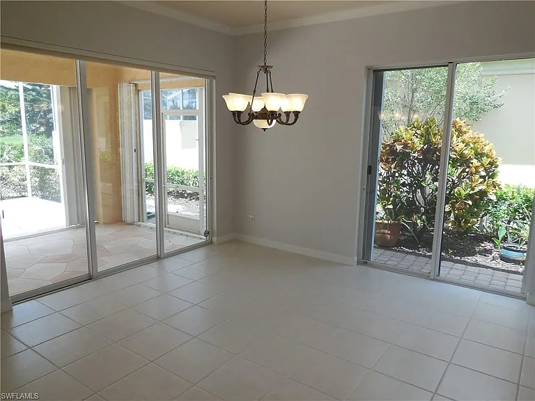 5299 Hawkesbury Way — Photo 6
