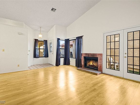 2nd image of 8125 Cactus Flower Ct