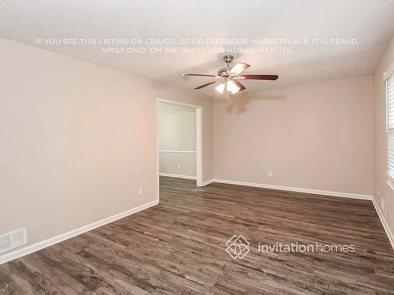 981 Flagg Way — Photo 8