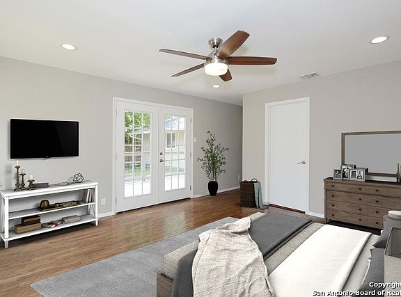 3rd image of 342 Quentin Dr