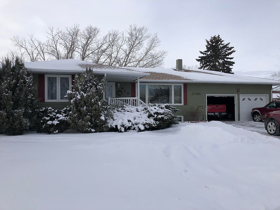 1st image of 910 Crest Dr