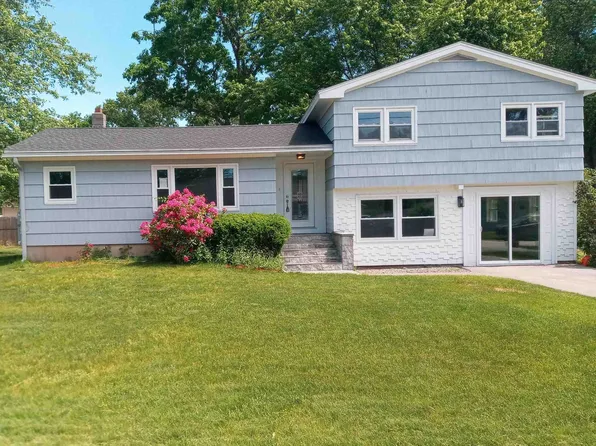 4 Chatham Street, Hudson, NH 03051