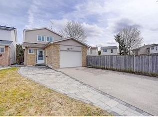 12 Dragoon Cres, Toronto, ON M1V 1N4