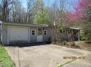 35261 Elm Rd, Grafton, OH 44044